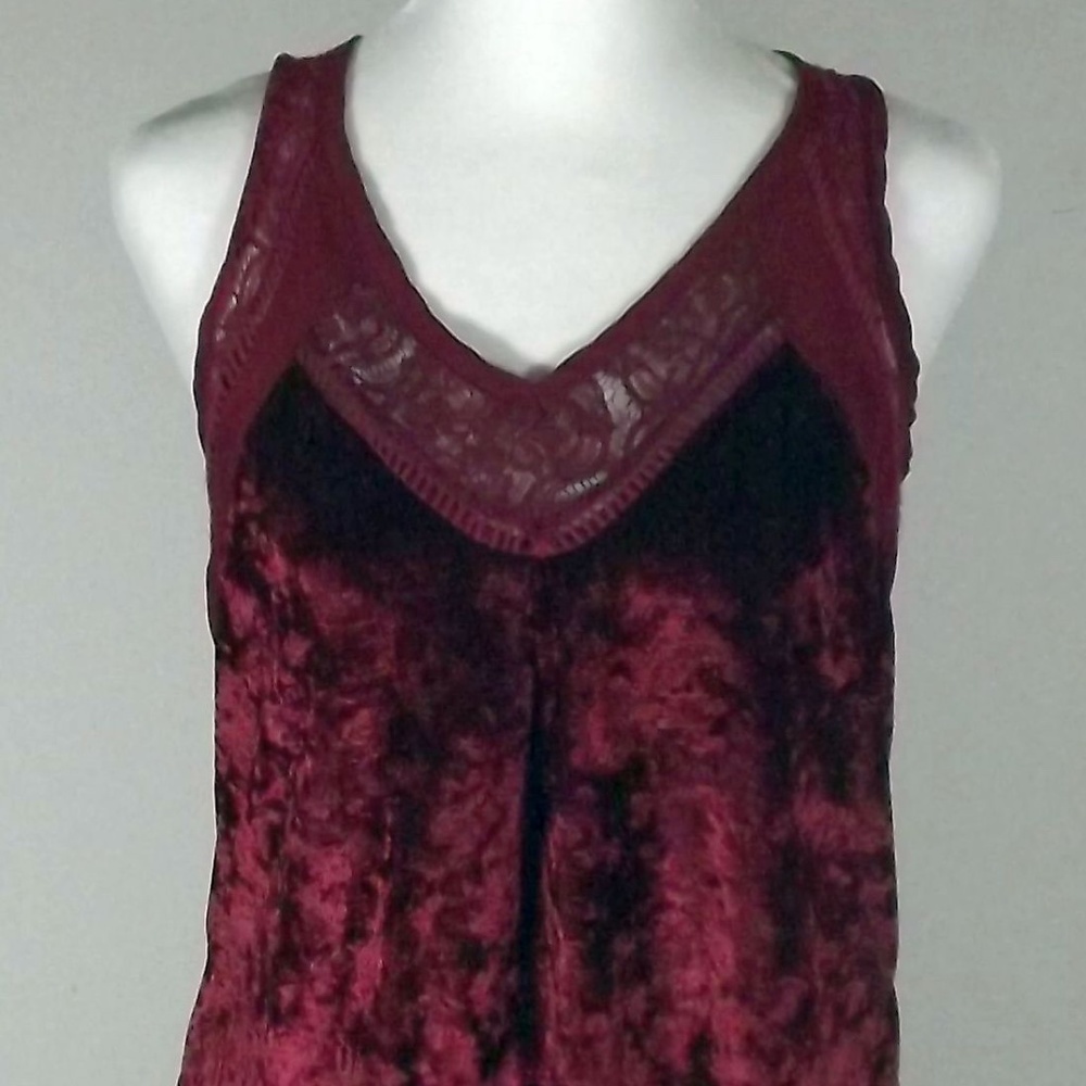 Red Tank/Crop Top Size S